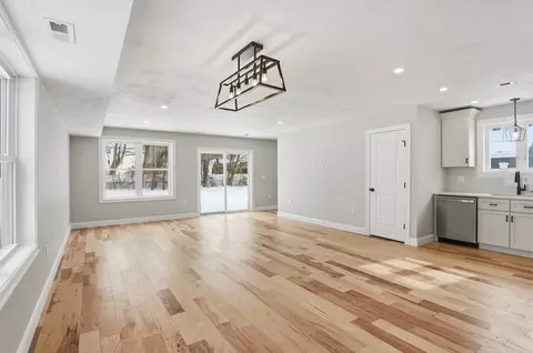 12 Benham St, Worcester, MA 01604 photo 7