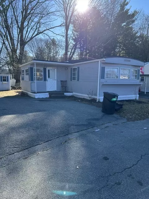 235 New Yorker Ave, Chelmsford, MA 01824