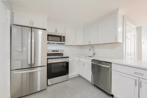 15 Staples Ave #31, Everett, MA 02149 photo 3