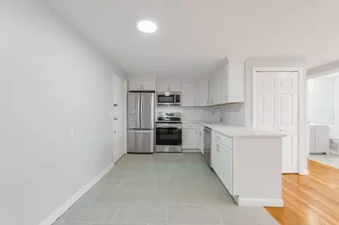 15 Staples Ave #31, Everett, MA 02149 photo 2