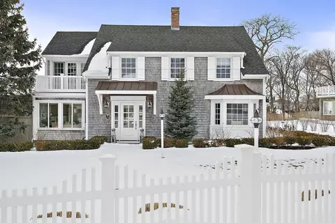 55 Crescent Ave, Scituate, MA 02066