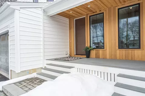 3 Vale St #A, Natick, MA 01760