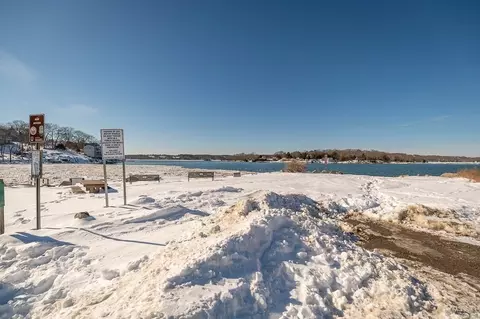 13 Honeysuckle Rd, Gloucester, MA 01930 photo 24