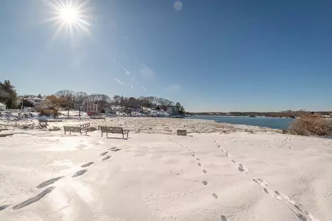 13 Honeysuckle Rd, Gloucester, MA 01930 photo 25