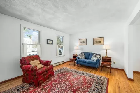 13 Honeysuckle Rd, Gloucester, MA 01930 photo 9