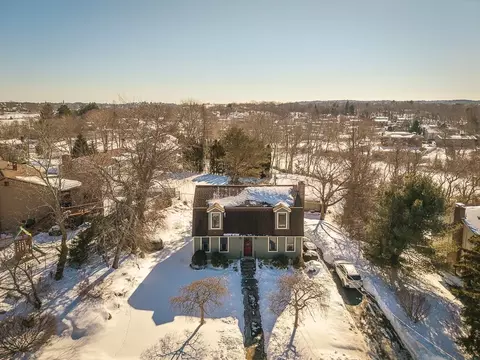 13 Honeysuckle Rd, Gloucester, MA 01930