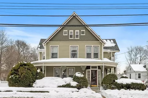 741 Salem St, Lynnfield, MA 01940