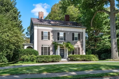 269 Franklin St, Newton, MA 02458
