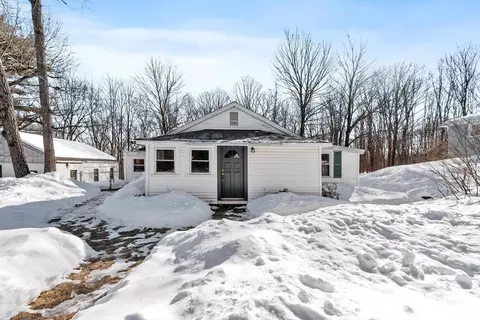 26 Mount Pleasant St, Westborough, MA 01581