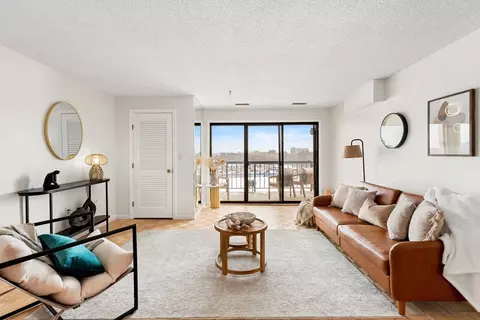 3920 Mystic Valley Pkwy #613, Medford, MA 02155