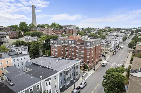 106-108 Bunker Hill St #6P, Charlestown, MA 02129