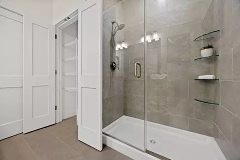 Bath - 7 Executive Dr #233, Stoneham, MA 02180 photo 3 of 4