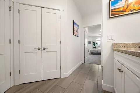 Entry Way - 7 Executive Dr #233, Stoneham, MA 02180 photo 2 of 3