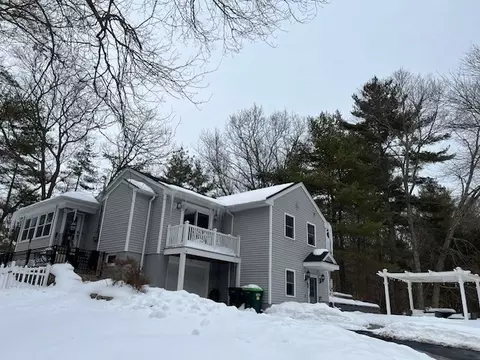 38 Philip St, Medfield, MA 02052