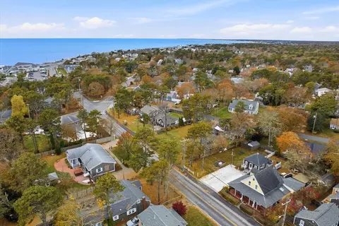 59 Sea St, Dennis, MA 02639