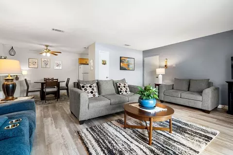 17 Thayer Pond Dr #2, Oxford, MA 01537