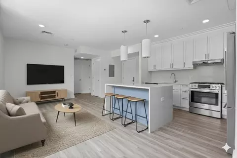 301 Border St #211, Boston, MA 02128