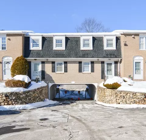 16 Cannongate #16, Tyngsborough, MA 01879