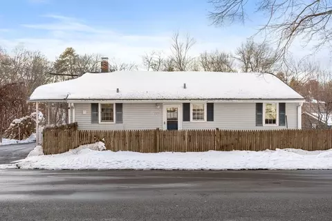 128 Manning St, Hudson, MA 01749