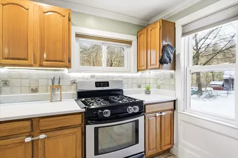16 Worcester Rd, Townsend, MA 01469 photo 9
