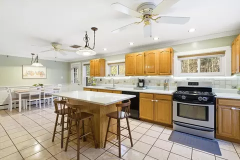 16 Worcester Rd, Townsend, MA 01469 photo 8