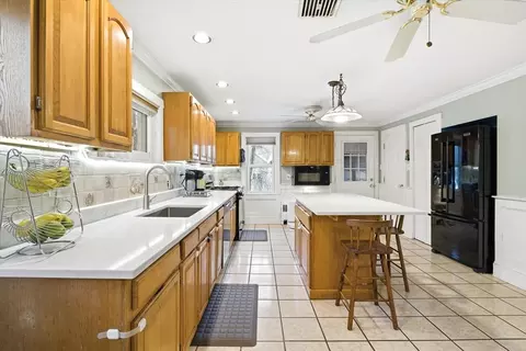 16 Worcester Rd, Townsend, MA 01469 photo 6