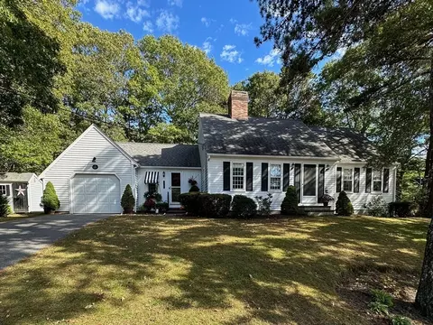 324 Patriot Way, Centerville, MA 02632