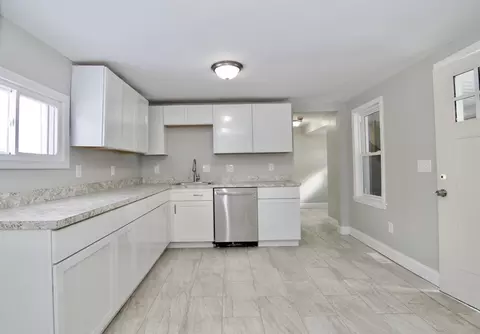 63 Bay St, Springfield, MA 01109 photo 5
