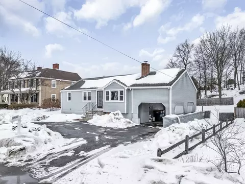 212 Cambridge Rd, Woburn, MA 01801