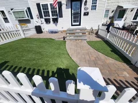30 Warebrook Vlg #30, Ware, MA 01082