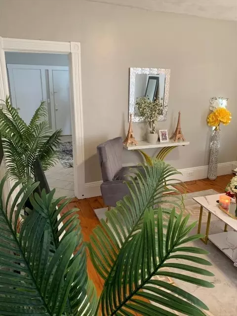 Entry Way - 6 Beckman St, Worcester, MA 01607 photo 1 of 2