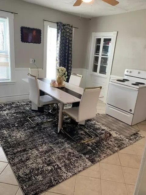 Dining - 6 Beckman St, Worcester, MA 01607 photo 4 of 5