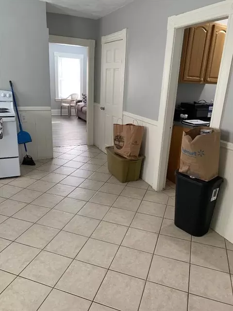 Entry Way - 6 Beckman St, Worcester, MA 01607 photo 2 of 2