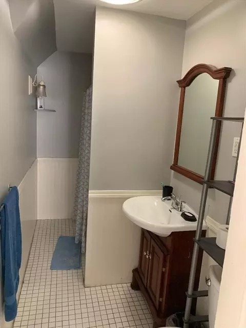 Bath - 6 Beckman St, Worcester, MA 01607 photo 3 of 3
