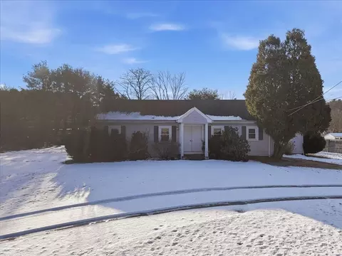 346 South, Foxboro, MA 02035