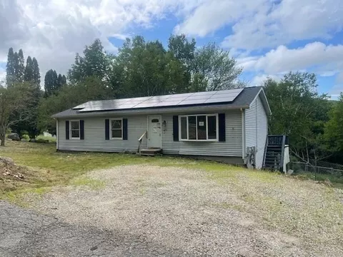 352 Reed St, Warren, MA 01083 photo 3