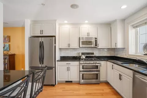 6 Maple Ln #6, Marshfield, MA 02050 photo 8