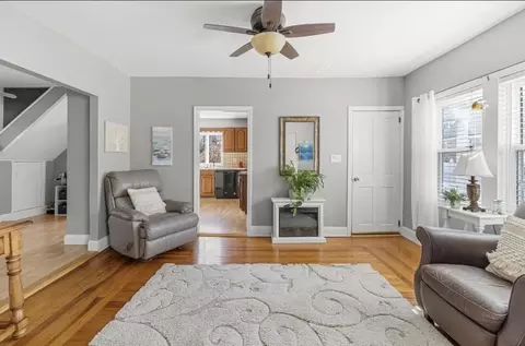 24 Valley St, Fall River, MA 02724 photo 3