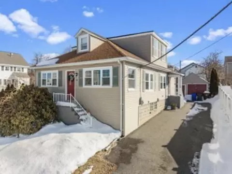 24 Valley St, Fall River, MA 02724 photo 18