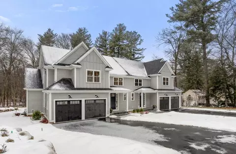 18 Hemlock #A, Bedford, MA 01730