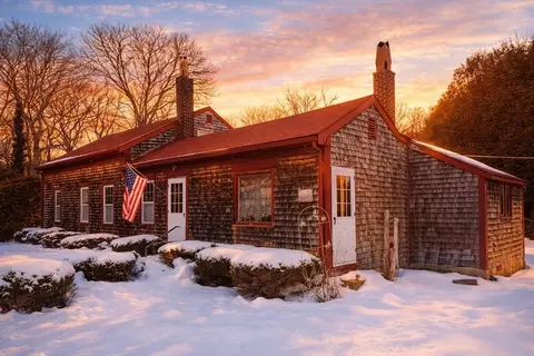 588 Gifford Rd, Westport, MA 02790