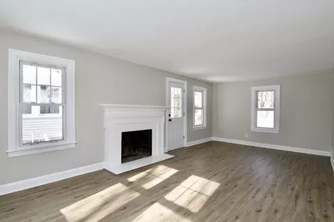 1088 Sumner Ave, Springfield, MA 01118 photo 7