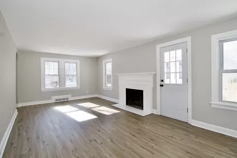 1088 Sumner Ave, Springfield, MA 01118 photo 9