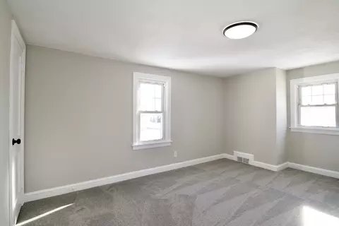 1088 Sumner Ave, Springfield, MA 01118 photo 37