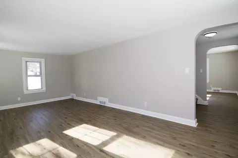 1088 Sumner Ave, Springfield, MA 01118 photo 11
