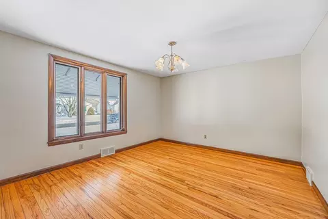 35 Silvin Rd, Chicopee, MA 01013 photo 18
