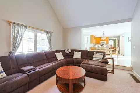 18 Bubbling Brook Rd, Franklin, MA 02038 photo 16