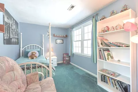 18 Bubbling Brook Rd, Franklin, MA 02038 photo 32