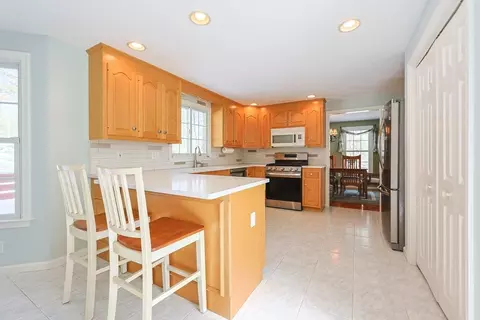 18 Bubbling Brook Rd, Franklin, MA 02038 photo 11