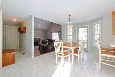 18 Bubbling Brook Rd, Franklin, MA 02038 photo 13